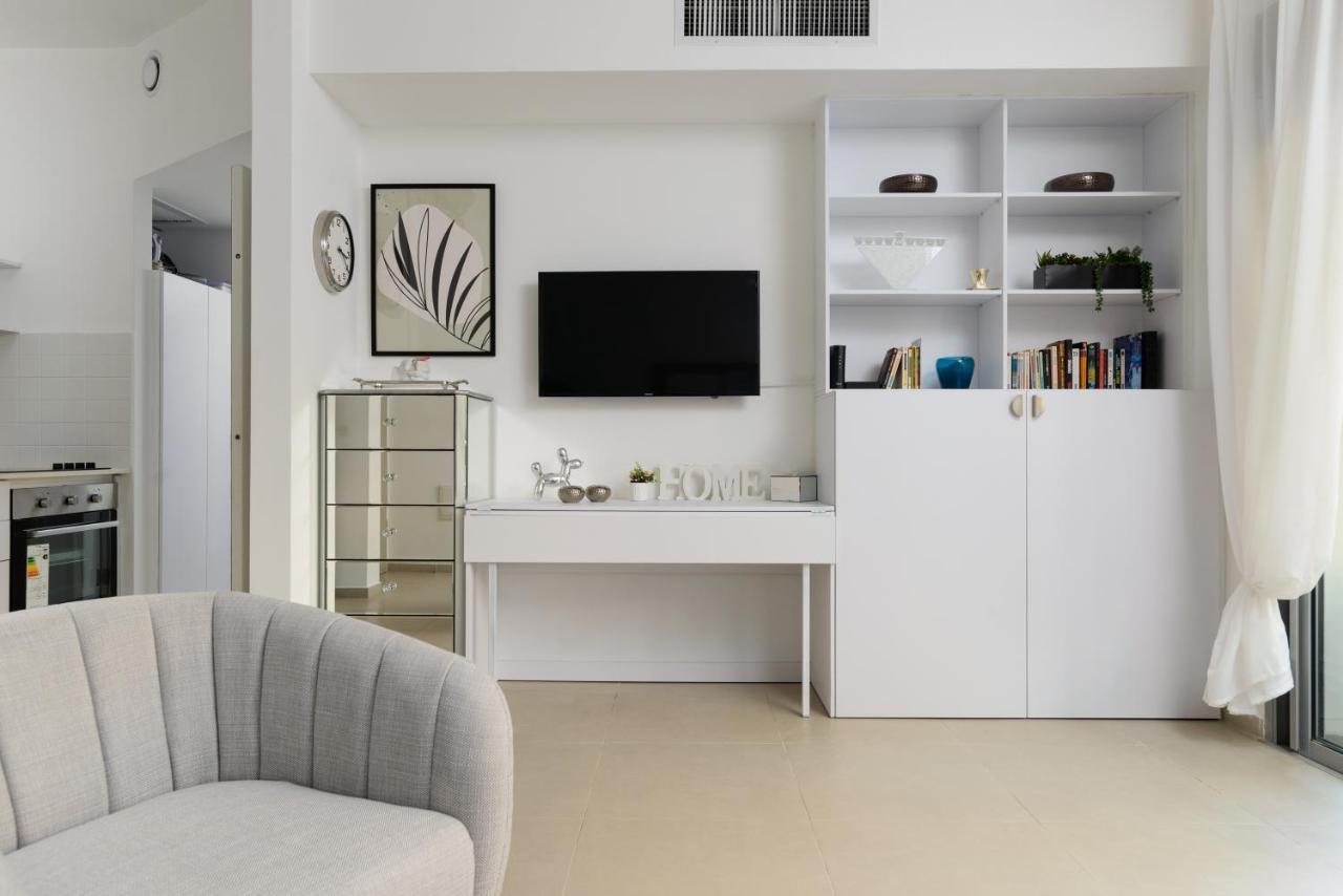 Quiet Hideaway & Terrace Near Beach By Feelhome Tel Aviv Dış mekan fotoğraf